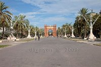 Barcelona-Arc-del-Triomf-Parc-de-la-Ciutadella-Old-town
