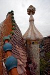 Barcelona-Gaudi-Casa-Batllo-dragons-back-2