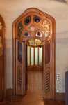 Barcelona-Gaudi-Casa-Batllo-main-drawing-room-door