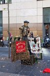 Barcelona-La-Rambla-street-performer-Old-town-3