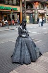 Barcelona-La-Rambla-street-performer