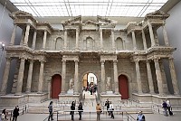 Berlin-Pergamon-museum-market-gate-from-Miletus