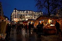 Hungary-Budapest-Christmas-market-at-night-2