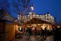 Hungary-Budapest-Christmas-market-at-night