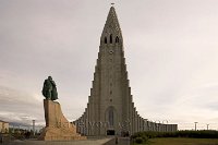 Iceland-Hallgrimskirkja-church-Reykjavik-sunset