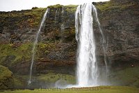 Iceland-Seljalandsfoss