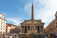 Rome The Piazza della Rotunda