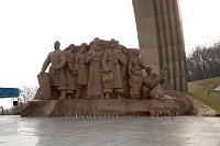 Kiev-statue-participants-of-the-Pereyaslavska-Rada.of-1654-Khreschaty-Park