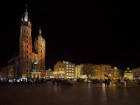 Krakow St Marys Basilika and main square night 2
