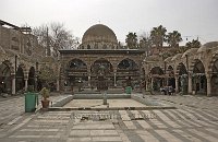 Syria-Damascus-handicraft-market-and-mosque