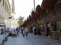 Syria-Damascus-shops-beside-the-Great-Umayyad-mosque