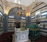 Syria-Damascus-the-tomb-of-Saladin-outside-the-Great-Umayyad-mosque