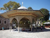 Istanbul-Haghia-Sophia-the-ablution-fountain