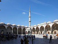 Istanbul-courtyard-of-the-Blue-mosque-2