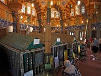 Istanbul-tombs-of-Suleyman,-SII-and-AhmetII-Suleymania-mosque