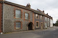 Cley-High-St-and-Norfolk-cobblesl
