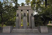 Vienna-Monument-to-the-Republic