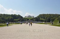 Vienna-Schonbrunn-palace-garden-and-the-Gloriette-and-Neptune-fountain