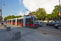 Vienna-number-2-tram-near-Parliament-building