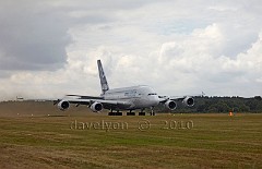 Farnborough-Airbus-A380-take-off