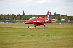 Farnborough-RAF-Red-Arrows-BAE-Systems-Hawk-T1-landing