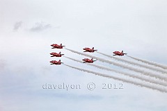 Farnborough-RAF-Red-Arrows-BAE-Systems-Hawk-T1-s