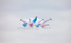 Farnborough-RAF-Red-Arrows-display-team