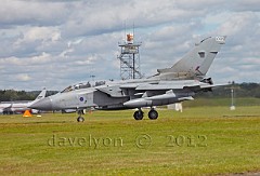 Farnborough-RAF-Tornado-GR4-landing-2