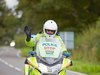 Tour-of-Britain-Police-escort-hand
